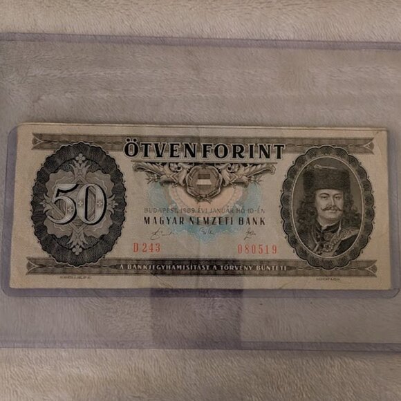 O2 1989 50 HUNGARIAN FORINT Banknote - Picture 1 of 2